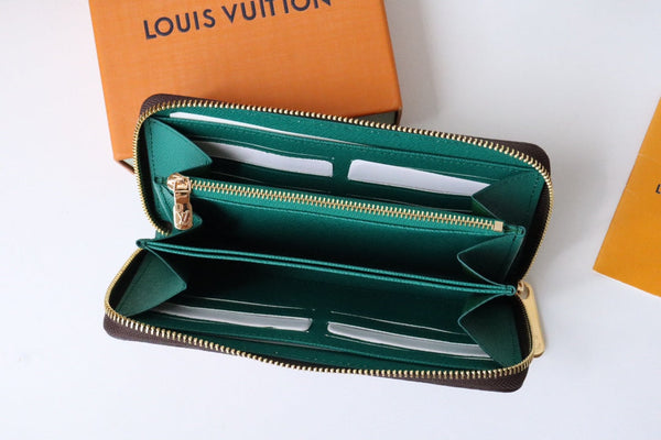 Portafoglio con cerniera LV x SY Rabbit in tela monogramma marrone verde 204661