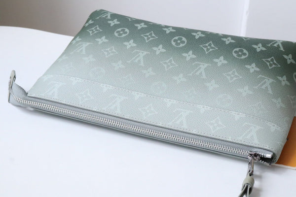 Pochette LV Voyage Souple Tela monogramma verde kaki 224143