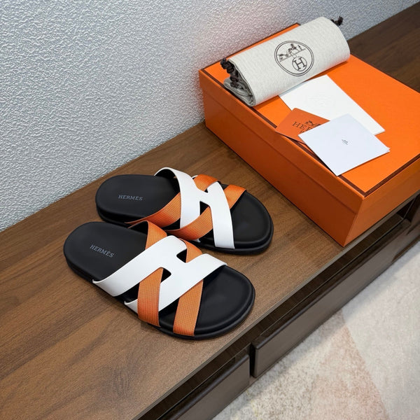 HM 26s Kazimir Sandal In White Calfskin And Orange Fabric