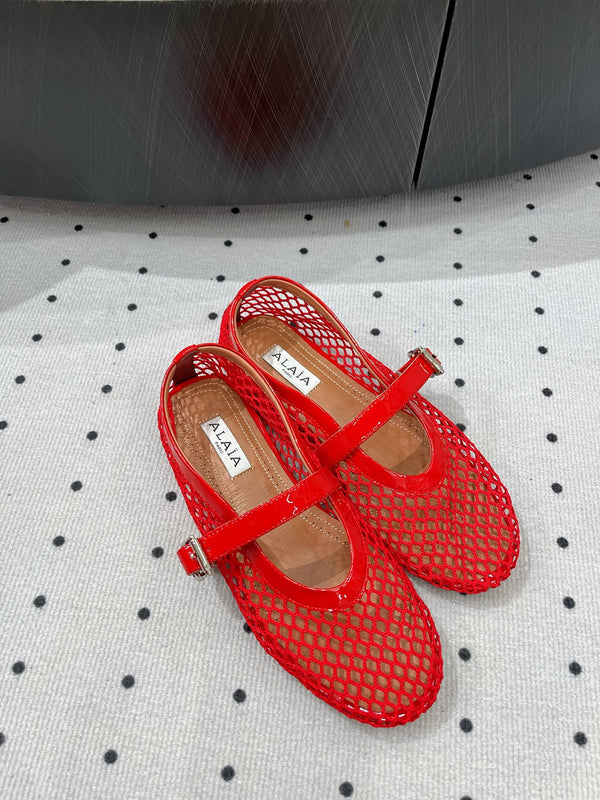 ballerina alaia in rete rossa in pelle di agnello