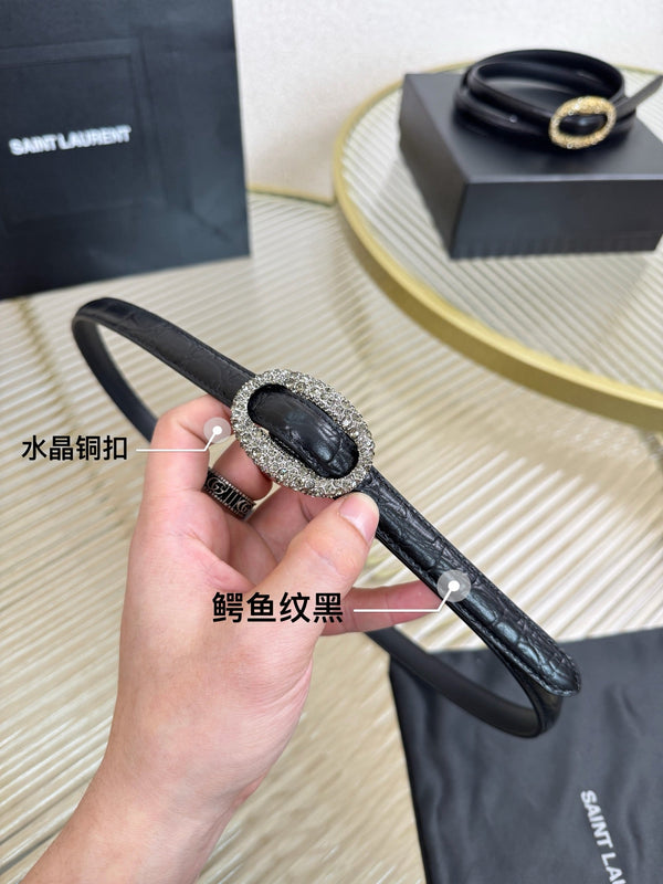 YSL 1.5 Ceinture à Boucle Ovale Argentée Cuir Gaufré Noir 200476