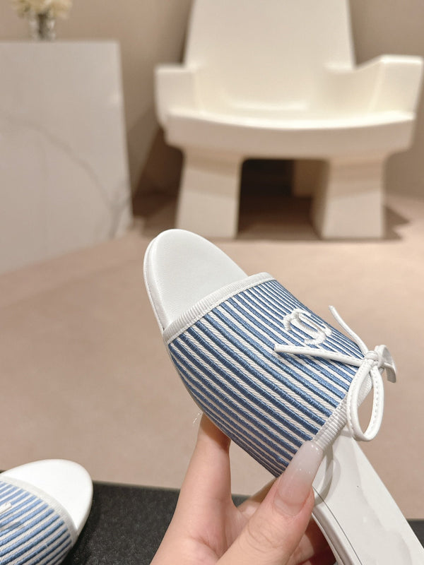 sandalo mulo in tela blu bianca a righe in pelle di vitello