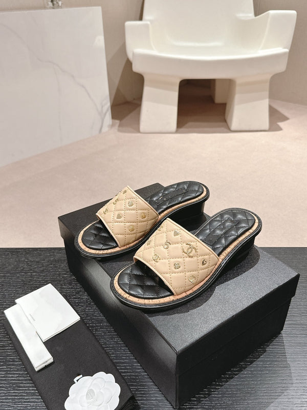 sandalo mulo 40 beige nero vitello trapuntato