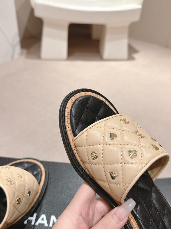 sandalo mulo 40 beige nero vitello trapuntato