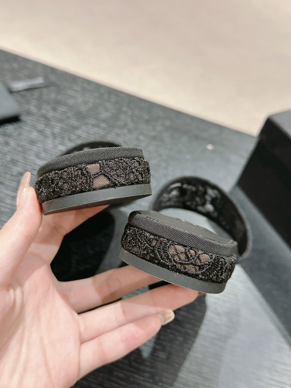 sandalo mulo in pizzo nero