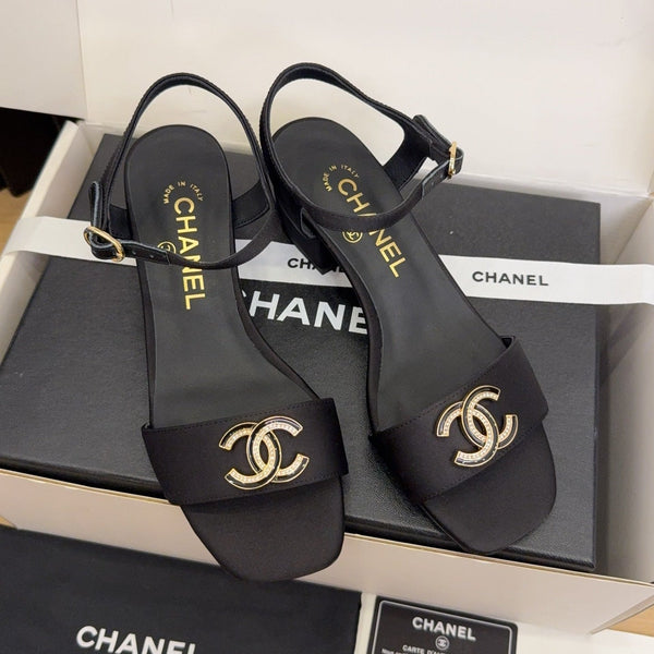 CC 25 High Heels 40 Sandals Black Satin And Sheepskin Square Toe 277714