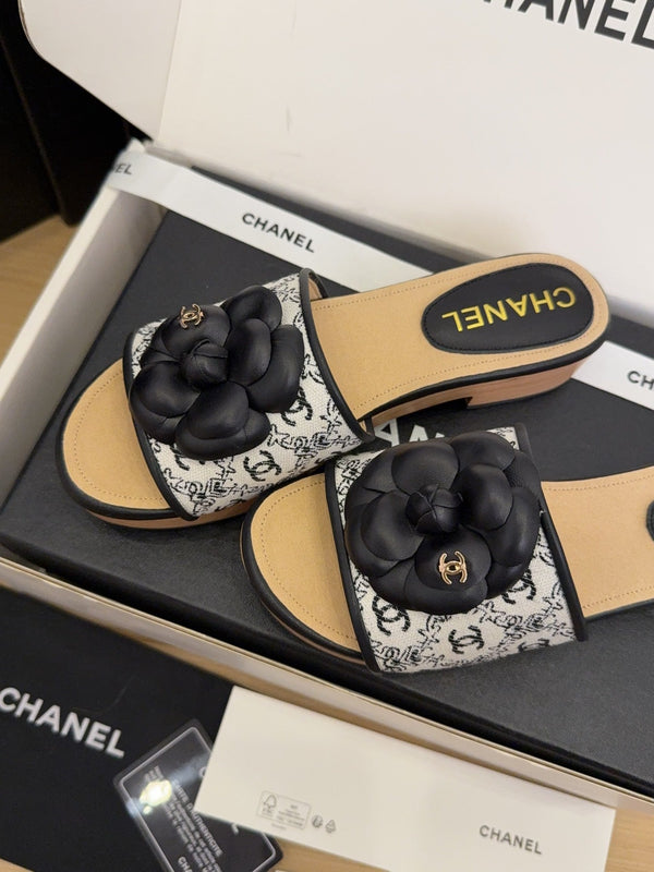 CC 25 Camellia Mule 40 Black Fabric And Beige Leather 277718