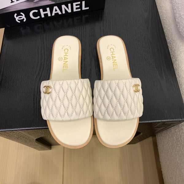 CC 25 Mule White Sheepskin 277679
