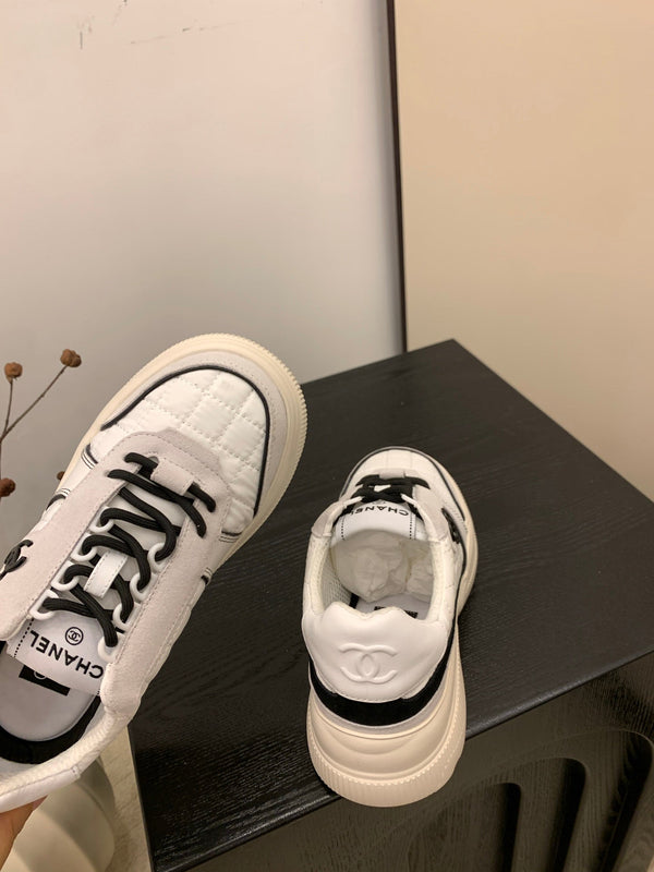 CC Alexander McQueen Sneakers Cream Gray Black Leather and Ceiling Fabric 537191