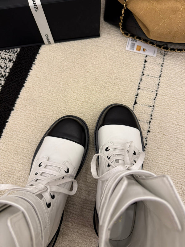 CC 2025 Lace-up Combat Boot White Leather 548114