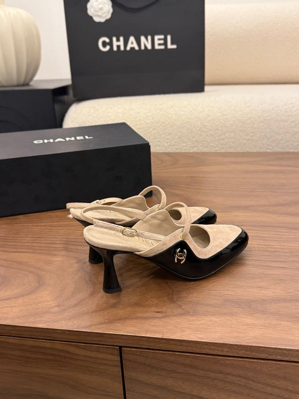 CC 26FW Slingback 7.5cm Beige Black Suede Patent Leather 676120