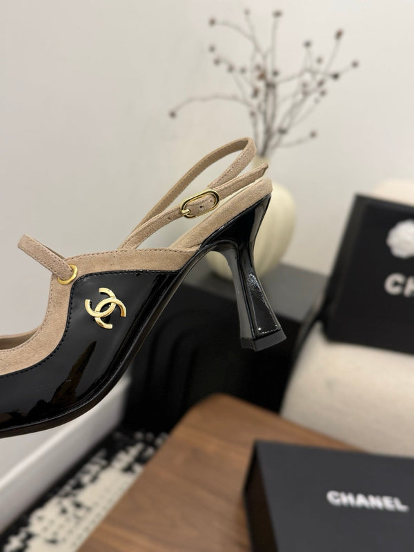 CC 26FW Slingback 7.5cm Beige Black Suede Patent Leather 676120