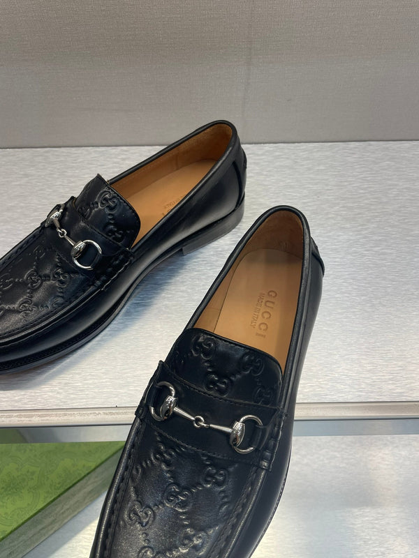 GG Men's Horsebit Loafer Black Embossed Cowhide 542447