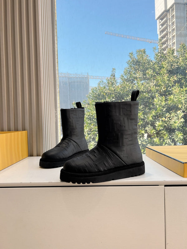 Fendi Apres Chic with FF chamois Boots Black Cowhide 475230