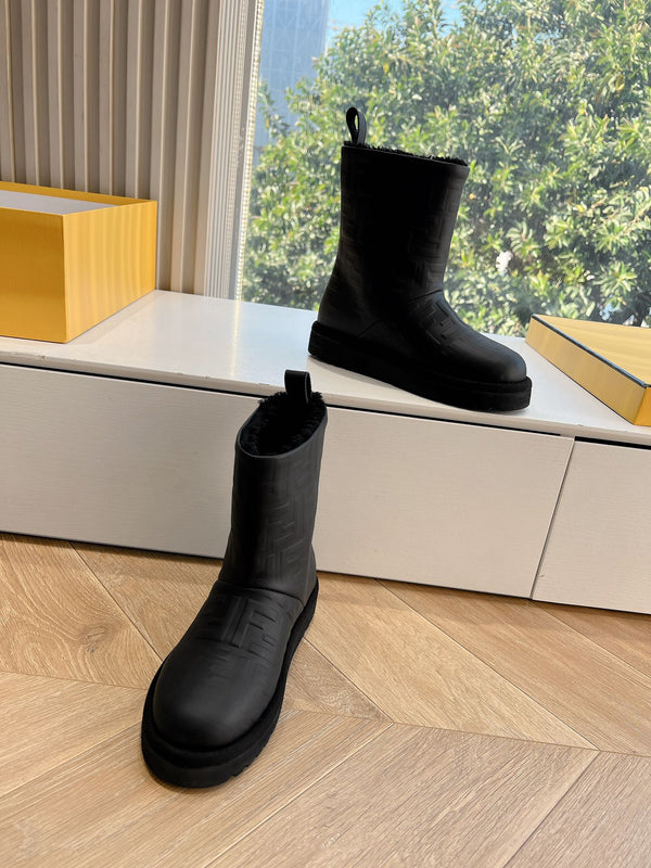 Fendi Apres Chic with FF chamois Boots Black Cowhide 475230