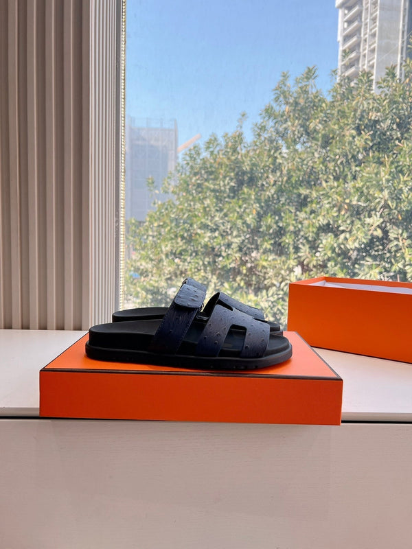 HM 26s Chypre Sandal In Black Grained Calfskin