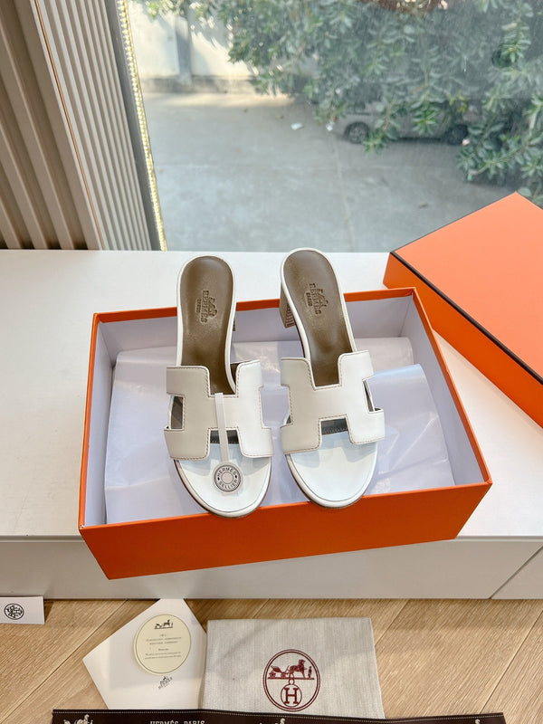 HM 25C Oasis sandal White Leather 202840
