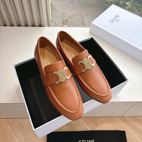 Mocassini CELINE Buckle Triomphe in pelle dorata