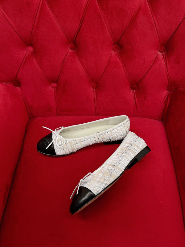 ballerina bianca nera in tweed di pelle di agnello