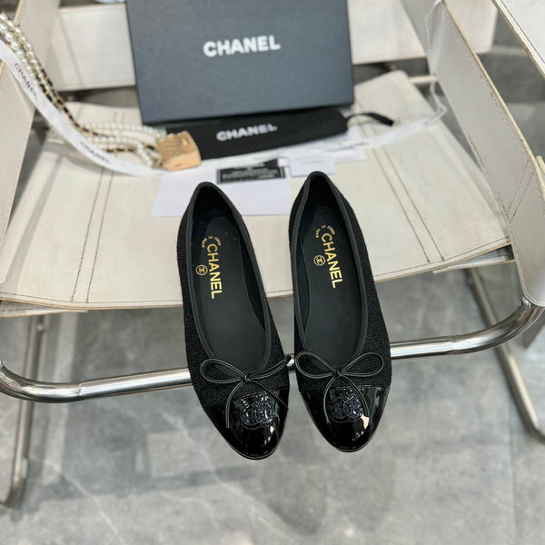 ballerina in tweed nero in pelle di vitello verniciata
