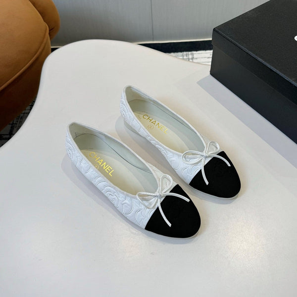 CC 25ss Métiers d’art Ballet Flats 10mm Black White Fabric Grosgrain 417039
