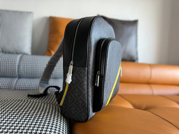 ZAINO FENDI 44 MINI IN TESSUTO JACQUARD MONOGRAM NERO E PELLE DI VITELLO