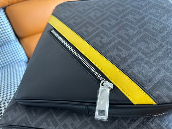 ZAINO FENDI 44 MINI IN TESSUTO JACQUARD MONOGRAM NERO E PELLE DI VITELLO
