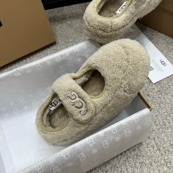 UGG Logo Mary Jane Flat Light Grey Wool 523102