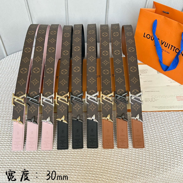 PRETTY LV 30MM REVERSIBLE BELT IN LIGHT PINK CALFSKIN GOLD HARDWARE