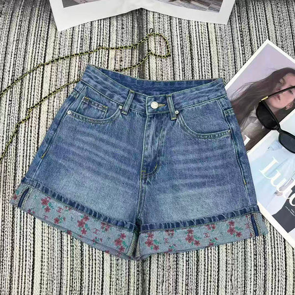 Chanel 2026 Short en Coton Bleu Brodé de Fleurs 358656