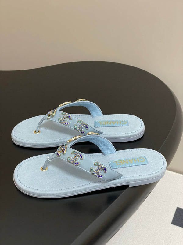 CC 25P Double C 5 Motifs Thongs Sandal Baby Blue Sheepskin 247696