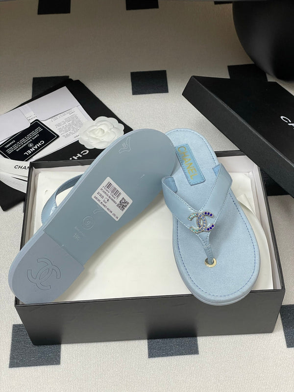 CC 25P Double C 1 Motif Thongs Sandal Baby Blue Sheepskin 247702