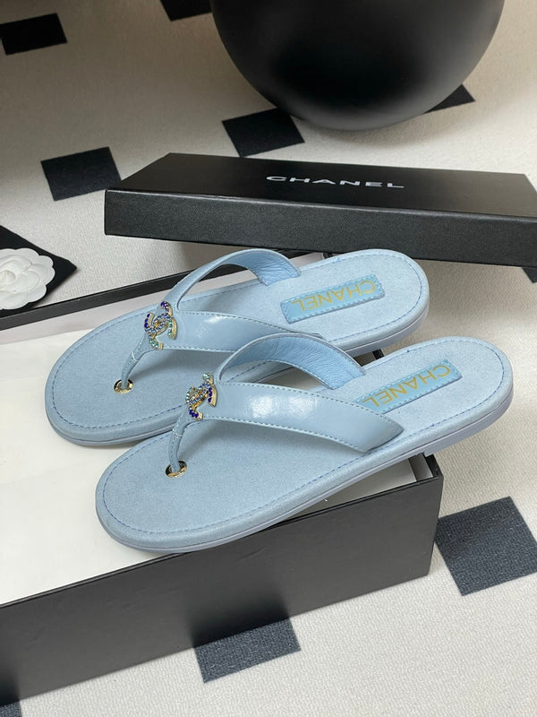 CC 25P Double C 1 Motif Thongs Sandal Baby Blue Sheepskin 247702