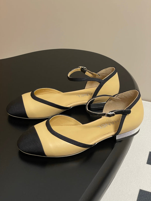 CC 25P Small Hollow Mary Jane Beige Sheepskin Black Grosgrain 247724