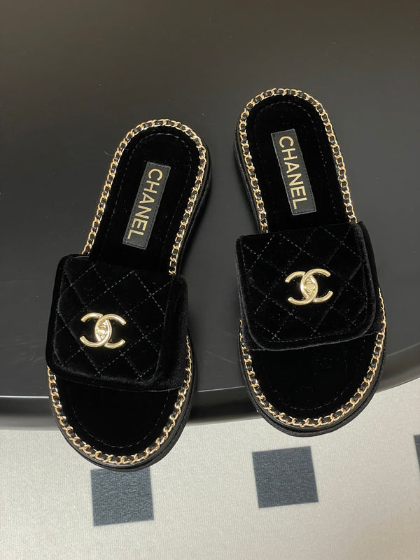 CC 25S Chain Ring Edge Buckle Bag Mule Sandal Black Velvet 247585