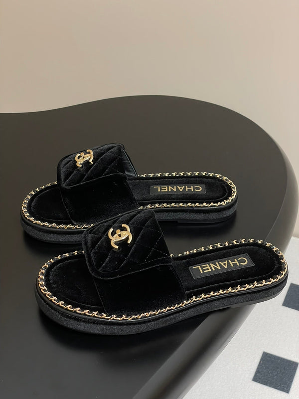 CC 25S Chain Ring Edge Buckle Bag Mule Sandal Black Velvet 247585