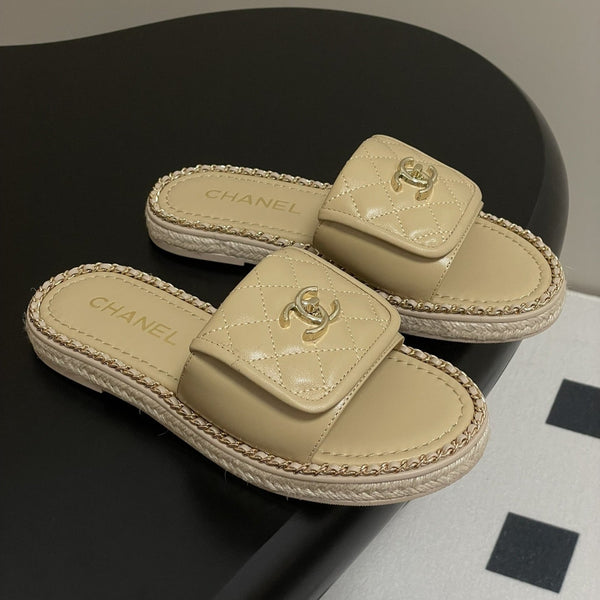 CC 25S Chain Ring Edge Buckle Bag Mule Sandal Beige Sheepskin 247586