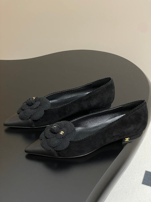 CC 25C Classic Camellia Pointed High Heels Flat 15mm Black Suede 247610