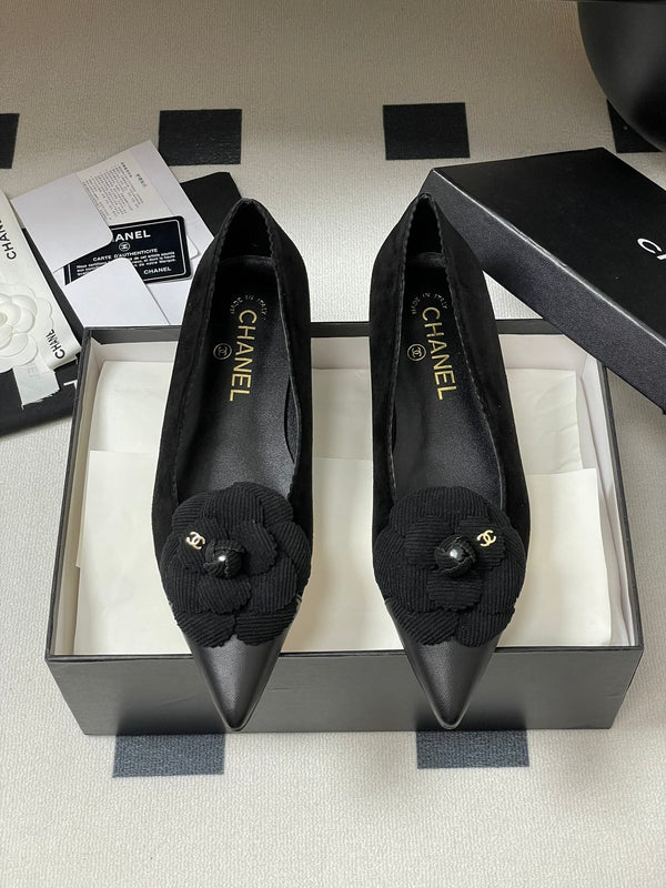 CC 25C Classic Camellia Pointed High Heels Flat 15mm Black Suede 247610
