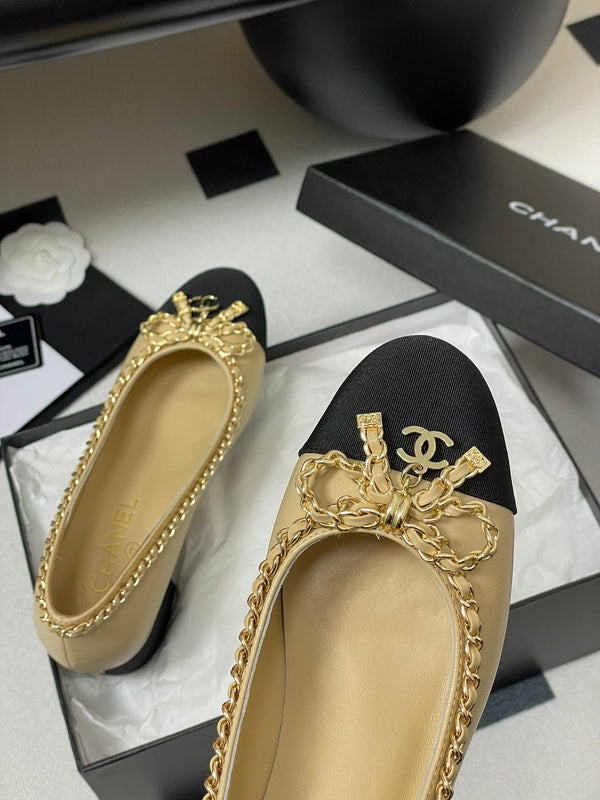 CC 25S 60mm Chain Bow Single Pumps Beige Sheepskin Black Grosgrain 247662