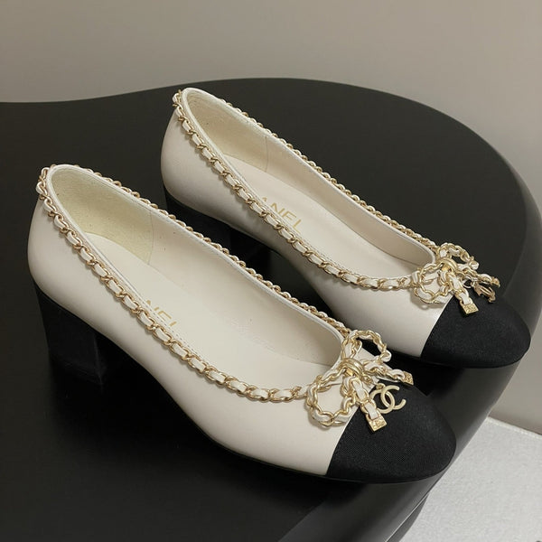 CC 25S 60mm Chain Bow Single Pumps White Sheepskin Black Grosgrain 247663