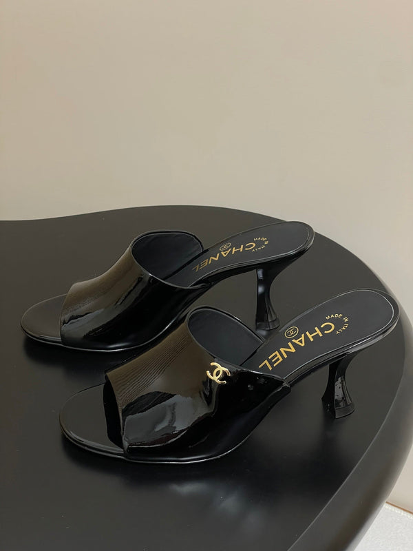 CC 26 Fish Mouth Honey High Heel Slippers 85mm Black Patent Leather 319760
