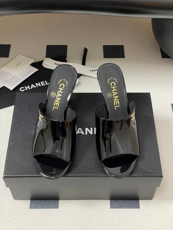 CC 26 Fish Mouth Honey High Heel Slippers 85mm Black Patent Leather 319760