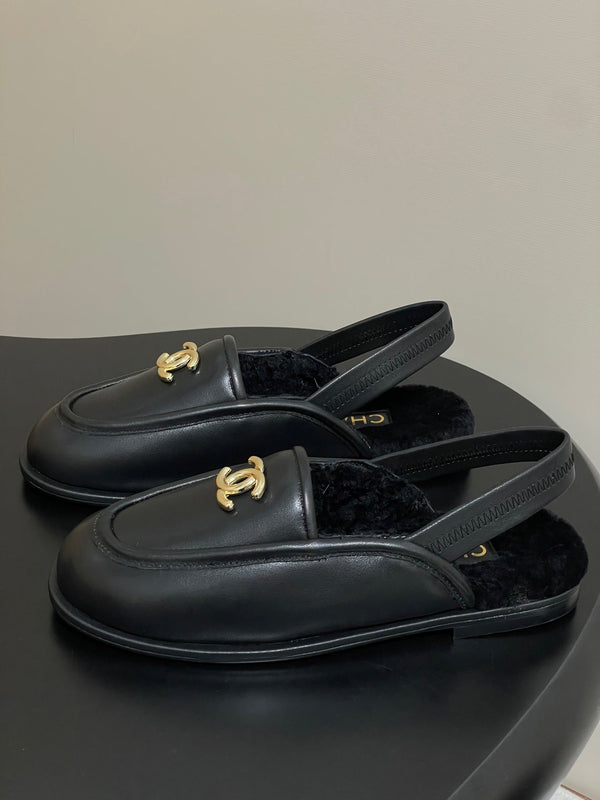 Mocassino con cinturino CC 25A in pelle di vitello Sherpa nera