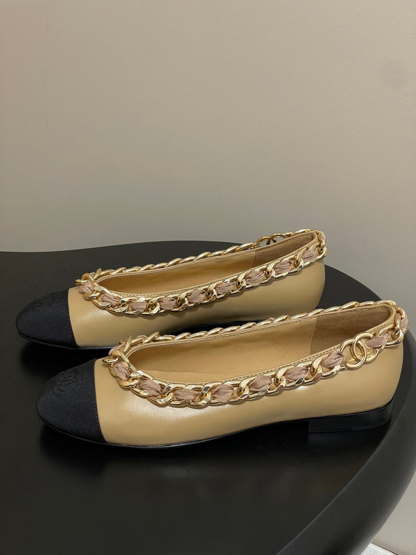 Chanel 25A Ballet Flats Big Chain Double C Beige Black Sheepskin 393818