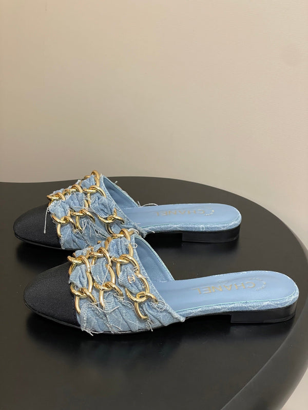CC 25B Chain Closed Toe Flat Mule Light Blue Denim 393887