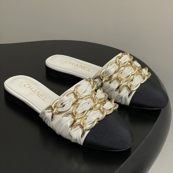 CC 25B Chain Closed Toe Flat Mule Ivory Sheepskin 393889