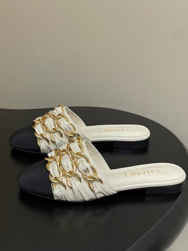 CC 25B Chain Closed Toe Flat Mule Ivory Sheepskin 393889