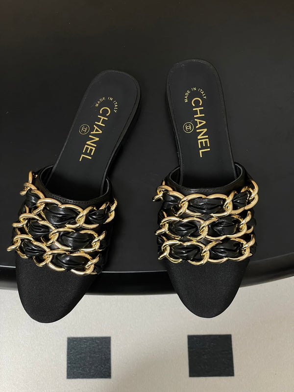 CC 25B Chain Closed Toe Flat Mule Black Sheepskin 393890