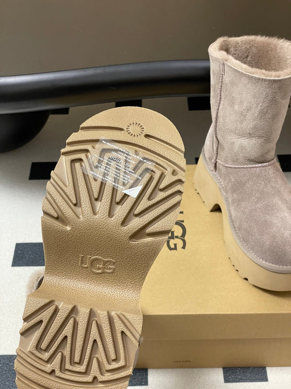 UGG Esmee Boot 70mm Taupe Wool Suede 522217